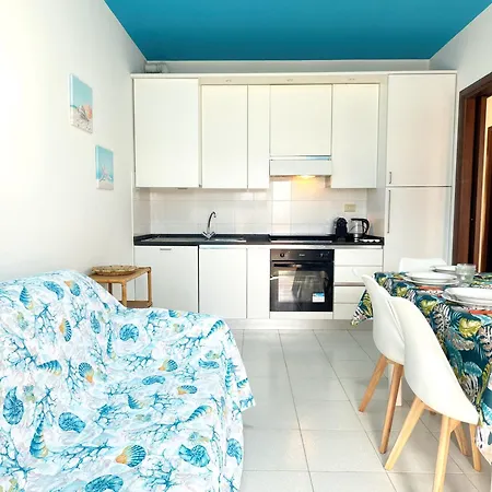 Box E Aria Condizionata - Relax A Quattro Minuti Dal Mare 公寓 *